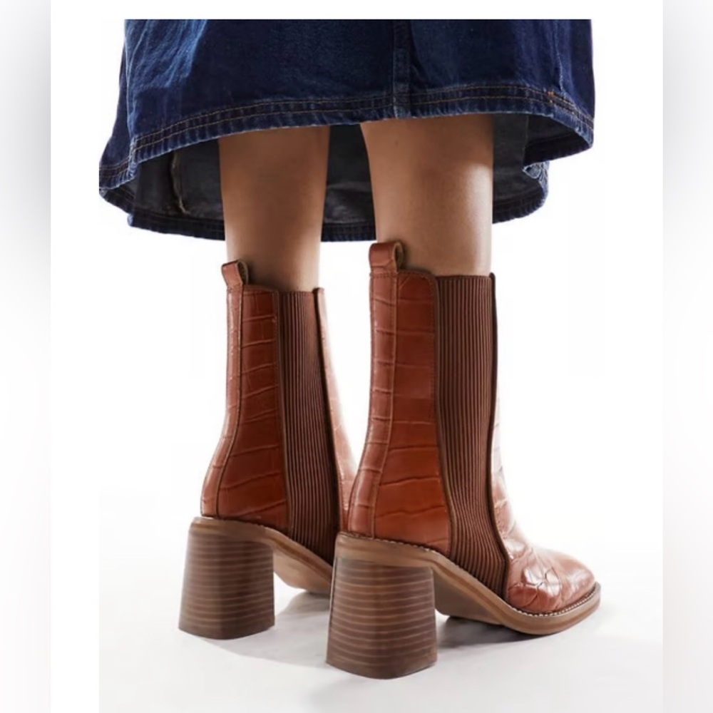 NEW NWOT! ASOS Brown Botas Chelsea  Boots Brown Croc-Embossed Ankle Boots. - Picture 5 of 8